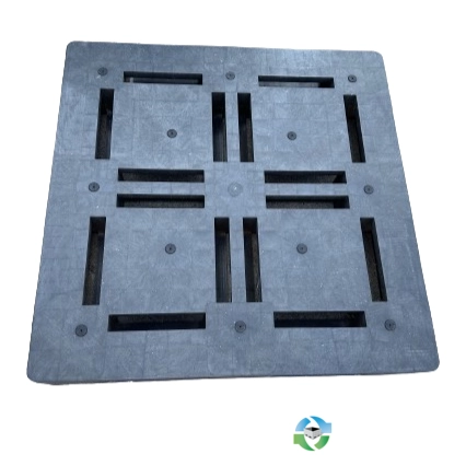 Plastic Pallets For Sale: Used 43x43x5 Stackable Heavy Duty Plastic Pallets Indiana In Illinois - image 1 Plastic Pallets For Sale: Used 43x43x5 Stackable Heavy Duty Plastic Pallets Indiana In Illinois - image 1
