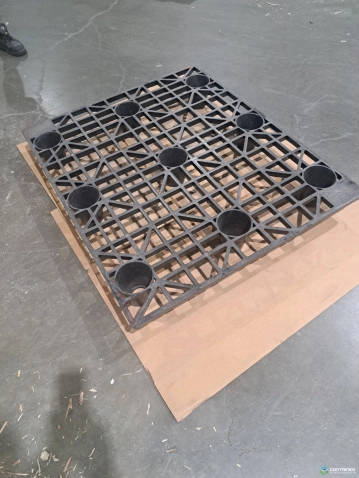 Plastic Pallets For Sale: Used 45x45x5 HPPE Nestable Plastic Pallets Ontario In Ontario - image 3 Plastic Pallets For Sale: Used 45x45x5 HPPE Nestable Plastic Pallets Ontario In Ontario - image 3