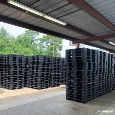 Plastic Pallets For Sale: Used 48x40x4.5 Stackable Plastic Pallets California In California - image 2 Plastic Pallets For Sale: Used 48x40x4.5 Stackable Plastic Pallets California In California - image 2