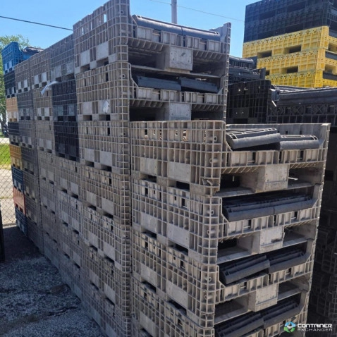Pallet Containers For Sale: Used 30x32x25 Collapsible Bulk Containers with 2 Drop Doors Mixed Color Ohio In Ohio - image 2 Pallet Containers For Sale: Used 30x32x25 Collapsible Bulk Containers with 2 Drop Doors Mixed Color Ohio In Ohio - image 2
