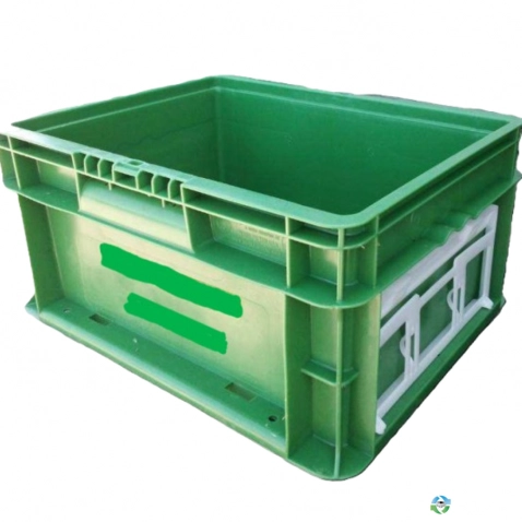 Stacking Totes For Sale: Used 12x15x7 Green Plastic Stacking Totes Ohio In Ohio - image 1 Stacking Totes For Sale: Used 12x15x7 Green Plastic Stacking Totes Ohio In Ohio - image 1