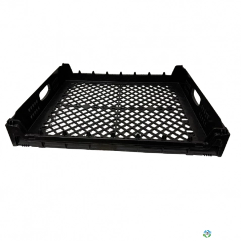 Food Totes & Trays For Sale: Used 26.75x10x4 Stackable Trays Wisconsin In Wisconsin - image 1 Food Totes & Trays For Sale: Used 26.75x10x4 Stackable Trays Wisconsin In Wisconsin - image 1