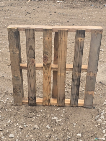 Wood Pallets For Sale: Used 36x36x5 Wood Pallets Illinois In Illinois - image 2 Wood Pallets For Sale: Used 36x36x5 Wood Pallets Illinois In Illinois - image 2