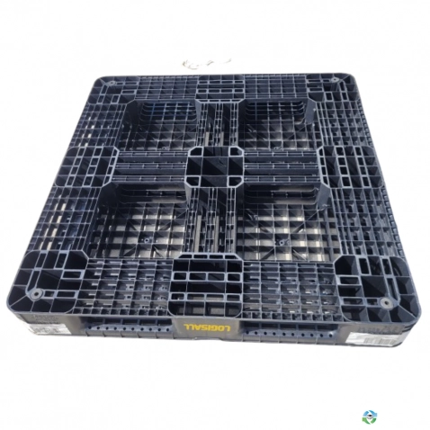 Plastic Pallets For Sale: Used 43x43x5 Plastic Pallets Kentucky In Kentucky - image 1 Plastic Pallets For Sale: Used 43x43x5 Plastic Pallets Kentucky In Kentucky - image 1