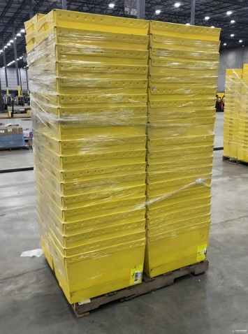 Nesting Totes For Sale: 18.5"x24"x14.5" corrugated plastic nesting totes In Ohio - image 1 Nesting Totes For Sale: 18.5"x24"x14.5" corrugated plastic nesting totes In Ohio - image 1