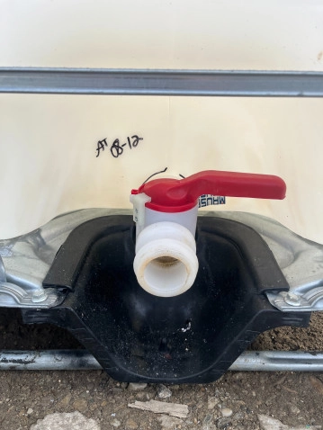 IBC Totes For Sale: Used 275 Gallon IBC Totes Previously Held Food Grade Alberta In Alberta - image 6 IBC Totes For Sale: Used 275 Gallon IBC Totes Previously Held Food Grade Alberta In Alberta - image 6