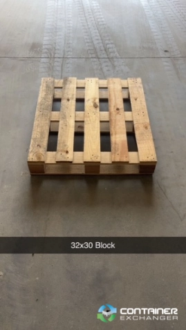 Wood Pallets For Sale: Used 32x30x4.5 Block Wood Pallets Heat Treated with 4 Way Entry Ontario In Ontario - image 2 Wood Pallets For Sale: Used 32x30x4.5 Block Wood Pallets Heat Treated with 4 Way Entry Ontario In Ontario - image 2