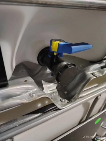 IBC Totes For Sale: Reconditioned 275 Gallon IBC Totes Non Food Grade Texas In Texas - image 2 IBC Totes For Sale: Reconditioned 275 Gallon IBC Totes Non Food Grade Texas In Texas - image 2