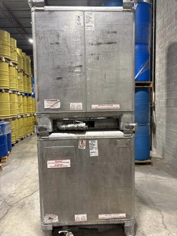 IBC Totes For Sale: Stainless Steel IBC Totes – 300 & 350 Gallon – UN Rated (1263) In Quebec - image 1 IBC Totes For Sale: Stainless Steel IBC Totes – 300 & 350 Gallon – UN Rated (1263) In Quebec - image 1