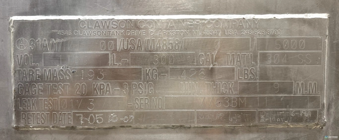 IBC Totes For Sale: Stainless Steel IBC Totes – 300 & 350 Gallon – UN Rated (1263) In Quebec - image 4 IBC Totes For Sale: Stainless Steel IBC Totes – 300 & 350 Gallon – UN Rated (1263) In Quebec - image 4