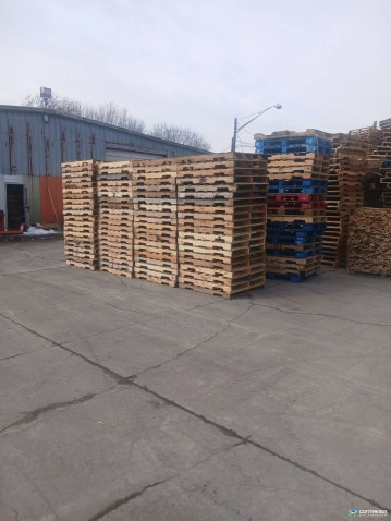 Wood Pallets For Sale: Used 48x40x4 Wood Pallets with 4 Way Entry Ohio In Ohio - image 3 Wood Pallets For Sale: Used 48x40x4 Wood Pallets with 4 Way Entry Ohio In Ohio - image 3