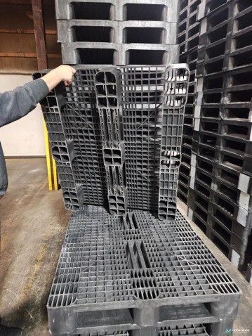 Plastic Pallets For Sale: Used 48 x 40 x 6.5" Plastic Pallets Indiana In Indiana - image 2 Plastic Pallets For Sale: Used 48 x 40 x 6.5" Plastic Pallets Indiana In Indiana - image 2