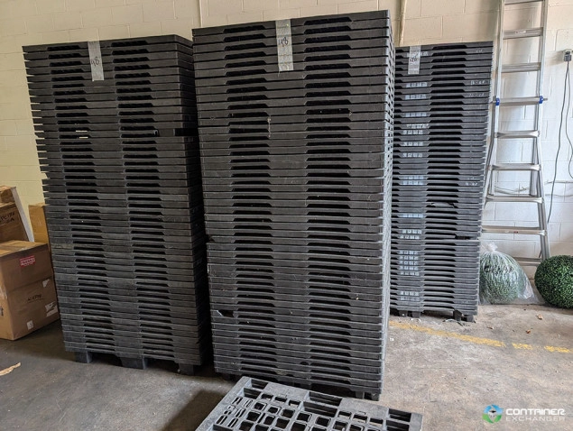Plastic Pallets For Sale: Used 41x41x5 Plastic Pallet Pennsylvania In Pennsylvania - image 3 Plastic Pallets For Sale: Used 41x41x5 Plastic Pallet Pennsylvania In Pennsylvania - image 3