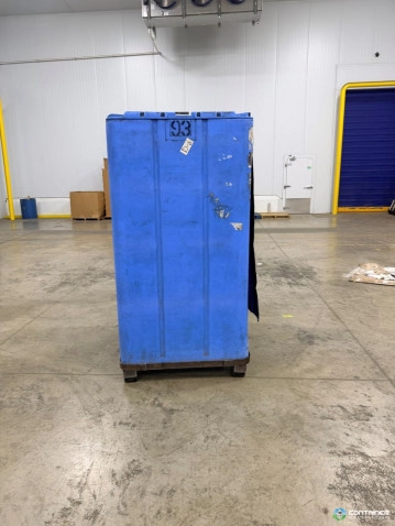 Insulated Containers For Sale: Used 48x40x76 Insulated Plastic Container Ohio In Ohio - image 3 Insulated Containers For Sale: Used 48x40x76 Insulated Plastic Container Ohio In Ohio - image 3