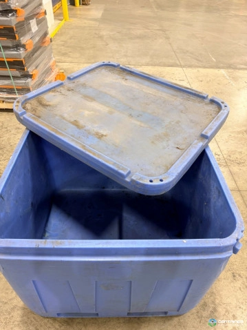 Insulated Containers For Sale: Used 48x43x39 insulated Plastic Container Ohio In Ohio - image 3 Insulated Containers For Sale: Used 48x43x39 insulated Plastic Container Ohio In Ohio - image 3