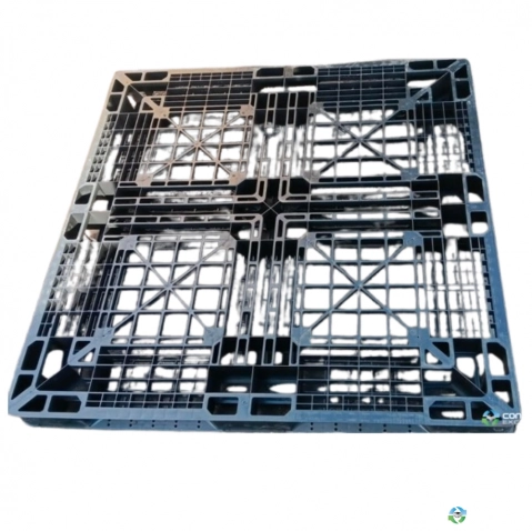 Plastic Pallets For Sale: New 43x43x2.5 Plastic Pallets Michigan In Michigan - image 1 Plastic Pallets For Sale: New 43x43x2.5 Plastic Pallets Michigan In Michigan - image 1