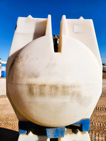 IBC Totes For Sale: Unrinsed 120 Gallon Shuttle Tank Texas In Texas - image 3 IBC Totes For Sale: Unrinsed 120 Gallon Shuttle Tank Texas In Texas - image 3