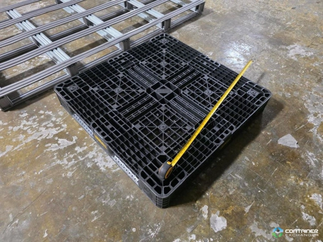 Plastic Pallets For Sale: Used 43x43x4.5 Plastic Pallets Georgia In Georgia - image 2 Plastic Pallets For Sale: Used 43x43x4.5 Plastic Pallets Georgia In Georgia - image 2