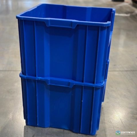 Stacking Totes For Sale: Used 17.5x16.5 x12.5 Giant Plastic Stackable Bins Utah In Utah - image 2 Stacking Totes For Sale: Used 17.5x16.5 x12.5 Giant Plastic Stackable Bins Utah In Utah - image 2