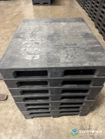 Plastic Pallets For Sale: Used 48x40x5.5 Plastic Pallets Stackable Kentucky In Kentucky - image 4 Plastic Pallets For Sale: Used 48x40x5.5 Plastic Pallets Stackable Kentucky In Kentucky - image 4