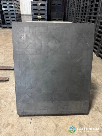 Plastic Pallets For Sale: Used 48x40x5.5 Plastic Pallets Stackable Kentucky In Kentucky - image 2 Plastic Pallets For Sale: Used 48x40x5.5 Plastic Pallets Stackable Kentucky In Kentucky - image 2