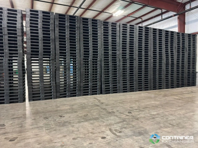 Plastic Pallets For Sale: Used 48x40x5.5 Plastic Pallets Stackable Kentucky In Kentucky - image 7 Plastic Pallets For Sale: Used 48x40x5.5 Plastic Pallets Stackable Kentucky In Kentucky - image 7