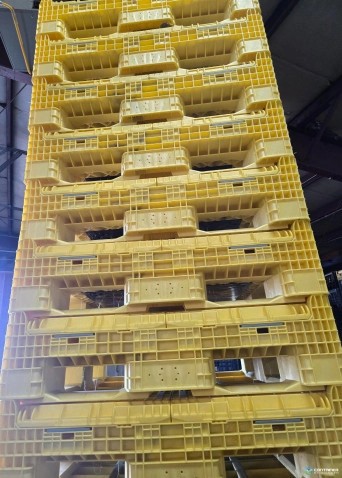 Pallet Containers For Sale: New 45x48x34 Collapsible Pallet Container with 2 Drop Doors Ohio In Ohio - image 4 Pallet Containers For Sale: New 45x48x34 Collapsible Pallet Container with 2 Drop Doors Ohio In Ohio - image 4