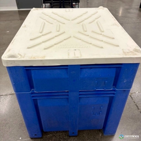 Pallet Containers For Sale: Used 40x48xx46 Vented Floor Pallet Containers with Lids Ontario In Ontario - image 2 Pallet Containers For Sale: Used 40x48xx46 Vented Floor Pallet Containers with Lids Ontario In Ontario - image 2