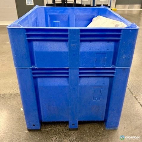 Pallet Containers For Sale: Used 40x48xx46 Vented Floor Pallet Containers with Lids Ontario In Ontario - image 3 Pallet Containers For Sale: Used 40x48xx46 Vented Floor Pallet Containers with Lids Ontario In Ontario - image 3
