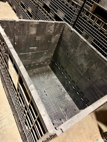 Pallet Containers For Sale: Used Like New 40x48x46 Collapsible Pallet Container Ontario In Ontario - image 4 Pallet Containers For Sale: Used Like New 40x48x46 Collapsible Pallet Container Ontario In Ontario - image 4