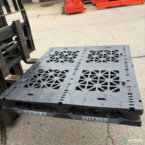 Plastic Pallets For Sale: Used 47x43x6 HD Plastic Pallets Ontario In Ontario - image 3 Plastic Pallets For Sale: Used 47x43x6 HD Plastic Pallets Ontario In Ontario - image 3