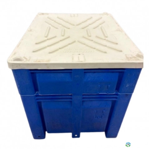 Pallet Containers For Sale: Used 48x40x46 Pallet Containers with Lids Ontario In Ontario - image 1 Pallet Containers For Sale: Used 48x40x46 Pallet Containers with Lids Ontario In Ontario - image 1