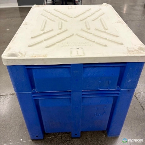 Pallet Containers For Sale: Used 48x40x46 Pallet Containers with Lids Ontario In Ontario - image 2 Pallet Containers For Sale: Used 48x40x46 Pallet Containers with Lids Ontario In Ontario - image 2
