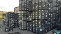 Stacking Totes For Sale: Used 21x13x15 Stacking Totes In Tennessee - image 1 Stacking Totes For Sale: Used 21x13x15 Stacking Totes In Tennessee - image 1