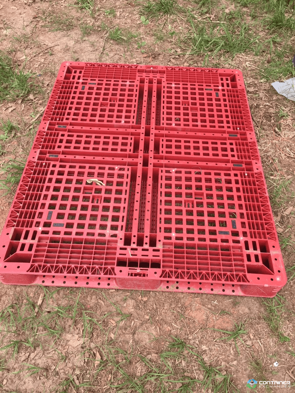 Plastic Pallets For Sale: USED 56x44 Plastic Pallets North Carolina In North Carolina - image  1 Plastic Pallets For Sale: USED 56x44 Plastic Pallets North Carolina In North Carolina - image  1