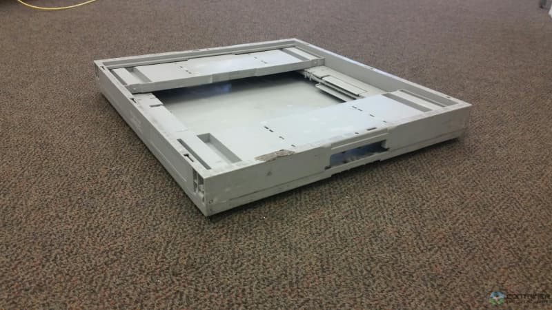 Stacking Totes For Sale: Used 24x22x7 Stacking totes Collapsible In Mississippi - image 2 Stacking Totes For Sale: Used 24x22x7 Stacking totes Collapsible In Mississippi - image 2