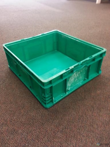 Stacking Totes For Sale: Used 24x22x9 Stacking Totes Green In Ohio - image 1