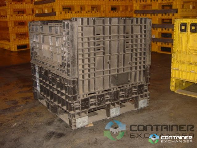Pallet Containers For Sale: Used 30x32x34 Collapsible Bulk Containers with drop doors - Mixed colors Indiana In Indiana - image  2 Pallet Containers For Sale: Used 30x32x34 Collapsible Bulk Containers with drop doors - Mixed colors Indiana In Indiana - image  2