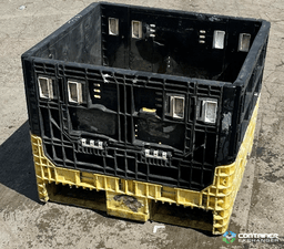 Pallet Containers For Sale: Used 30x32x25 Collapsible Pallet Containers with Drop Doors Mixed Colors In Ohio - image  2 Pallet Containers For Sale: Used 30x32x25 Collapsible Pallet Containers with Drop Doors Mixed Colors In Ohio - image  2