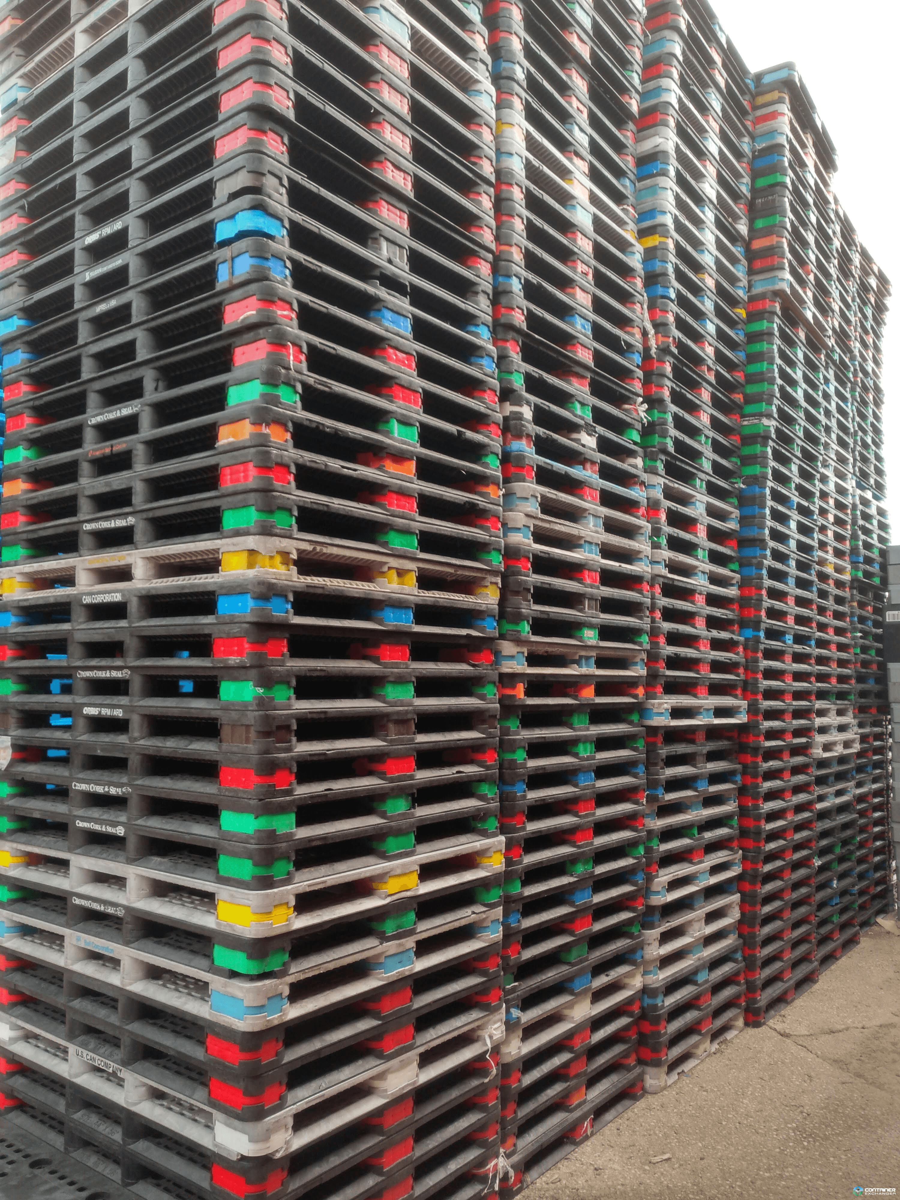 Plastic Pallets For Sale: Used 56x44x4.5 Orbis Stackable Plastic Pallets In Ontario - image  3 Plastic Pallets For Sale: Used 56x44x4.5 Orbis Stackable Plastic Pallets In Ontario - image  3