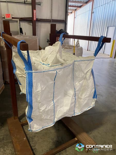 Bulk Bags - FIBC For Sale: New Unprinted Baffled 38x38x28 Spout Top and Bottom Coated Sift Proof Texas In Texas - image  2 Bulk Bags - FIBC For Sale: New Unprinted Baffled 38x38x28 Spout Top and Bottom Coated Sift Proof Texas In Texas - image  2