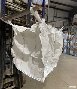 Bulk Bags - FIBC For Sale: New 42x42x40 Bulk Bags Spout Top Spout Discharge Baffled 2,500lbs SWL Texas In Texas - image 3 Bulk Bags - FIBC For Sale: New 42x42x40 Bulk Bags Spout Top Spout Discharge Baffled 2,500lbs SWL Texas In Texas - image 3