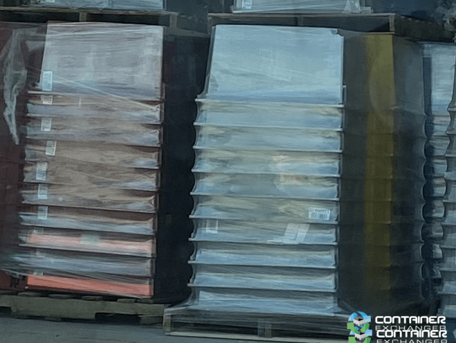 Stack & Nest Totes For Sale: Used 29.5x19.5x15 Quantum SNT300 Plastic Stack & Nest Totes In Texas - image 2 Stack & Nest Totes For Sale: Used 29.5x19.5x15 Quantum SNT300 Plastic Stack & Nest Totes In Texas - image 2