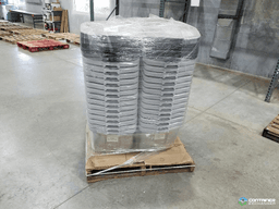 Stack & Nest Totes For Sale: Clearanced - New & Used 21.5x17.5x16.5 Stack and Nest Totes Florida In Florida - image 3 Stack & Nest Totes For Sale: Clearanced - New & Used 21.5x17.5x16.5 Stack and Nest Totes Florida In Florida - image 3