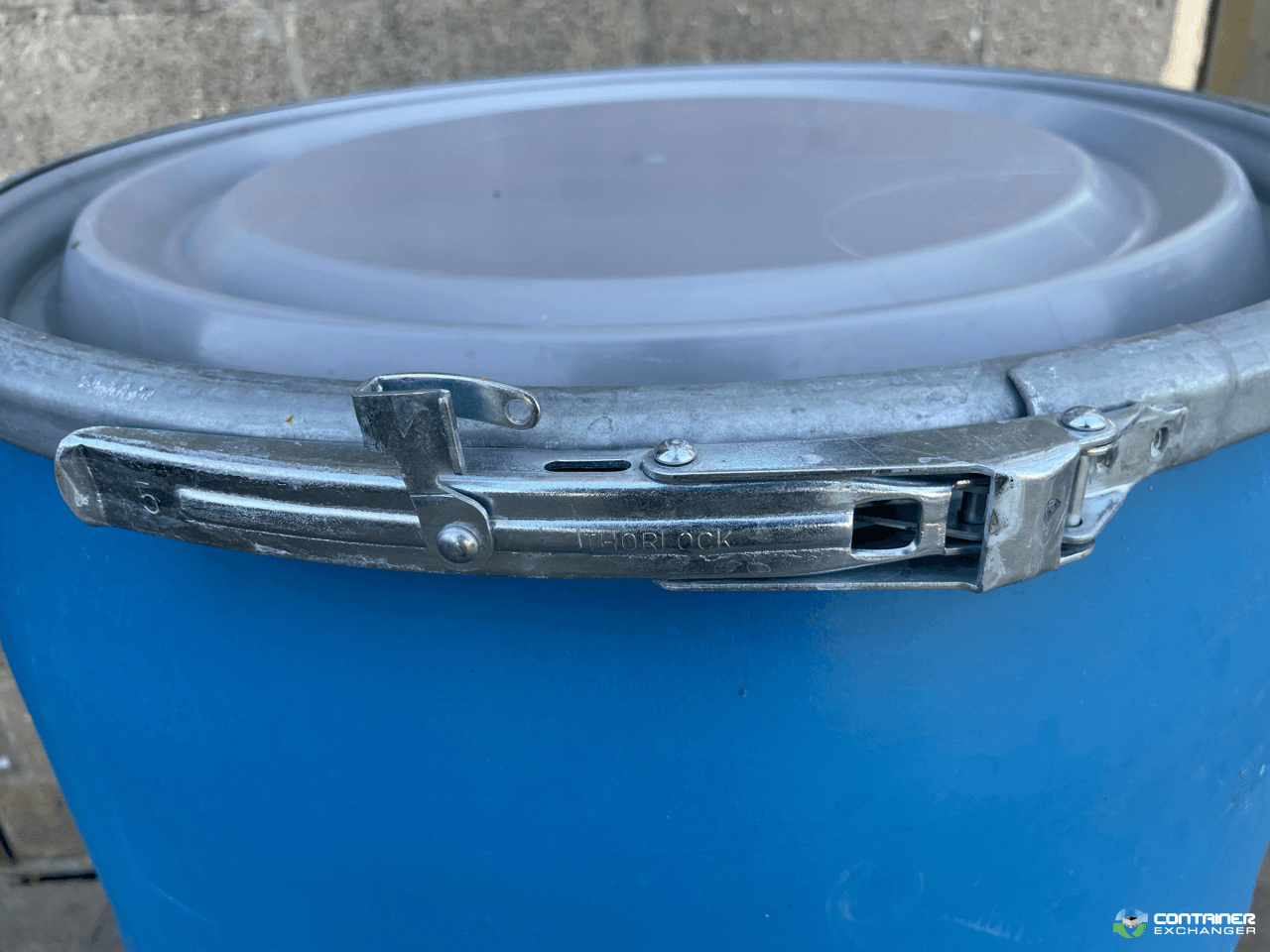 Drums For Sale: Used Open Top with Lever Lockable 55 Gallon Plastic  Barrels HDPE UN Rated Previous Food Grade In Texas - image  2 Drums For Sale: Used Open Top with Lever Lockable 55 Gallon Plastic  Barrels HDPE UN Rated Previous Food Grade In Texas - image  2