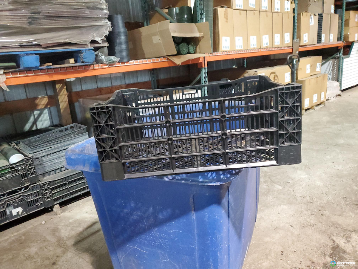 Food Totes & Trays For Sale: Used 23.5x15.5x9.5 Plastic Tray -  Black Ohio In Ohio - image 2