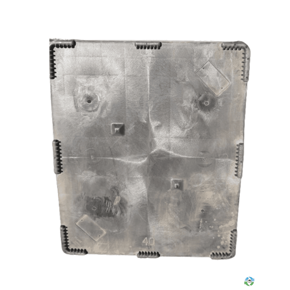 Pallet Containers For Sale: Like New 48x40 ROPAK Lids In Quebec - image 1 Pallet Containers For Sale: Like New 48x40 ROPAK Lids In Quebec - image 1