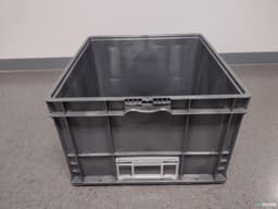 Stacking Totes For Sale: Used 24x22x14 Stacking totes In Mississippi - image 3 Stacking Totes For Sale: Used 24x22x14 Stacking totes In Mississippi - image 3