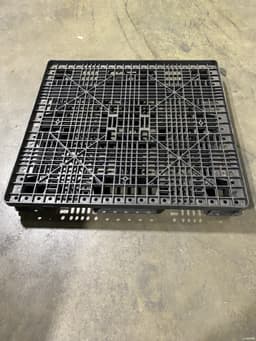 Plastic Pallets For Sale: Used 48x45x5 Heavy Duty Stackable Nestable Plastic Pallets South Carolina In South Carolina - image 3 Plastic Pallets For Sale: Used 48x45x5 Heavy Duty Stackable Nestable Plastic Pallets South Carolina In South Carolina - image 3