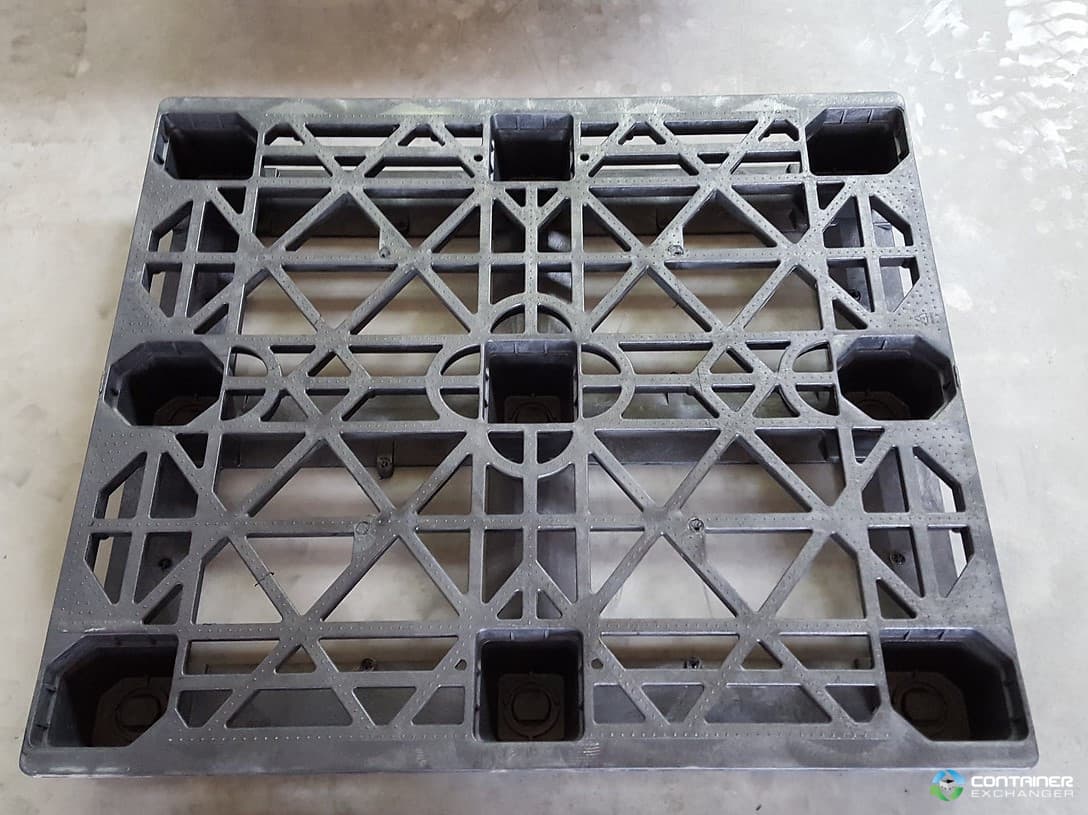 Plastic Pallets For Sale: New 48x42x5.5 Mesh Top Deck Nestable Plastic Pallets Texas In Texas - image  3 Plastic Pallets For Sale: New 48x42x5.5 Mesh Top Deck Nestable Plastic Pallets Texas In Texas - image  3
